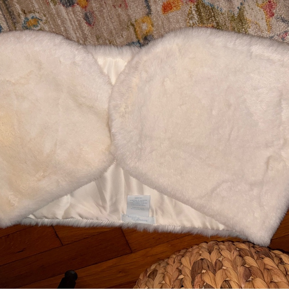 Cream Gloves and Mittens with Soft Plush Texture